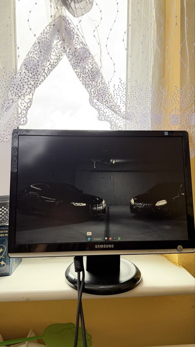 Monitor Samsung 60 Hz – sprawny, zadbany