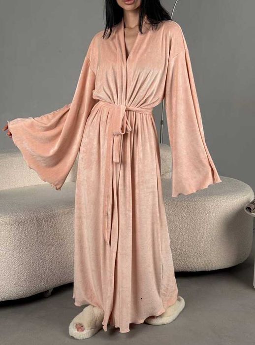 Длинный велюровый халат женский жіночий, приятный к телу
