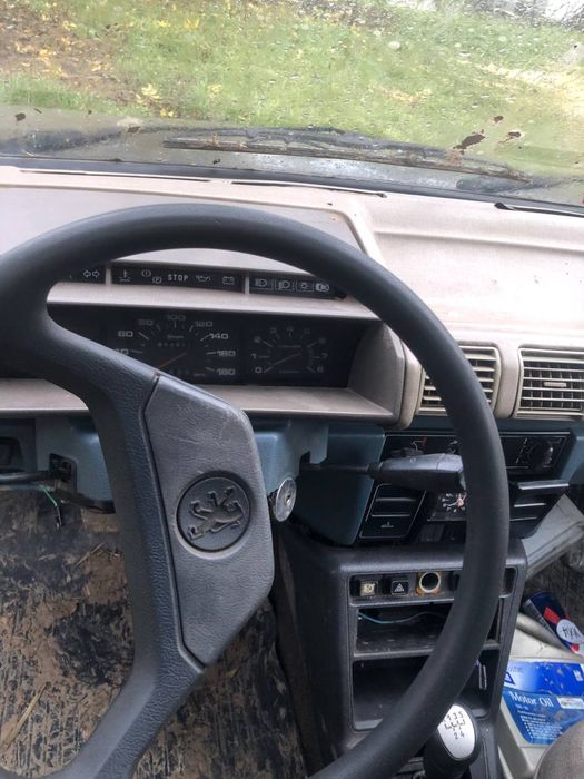 Розбираю пежо 305 ціна запчастин дешева!!!