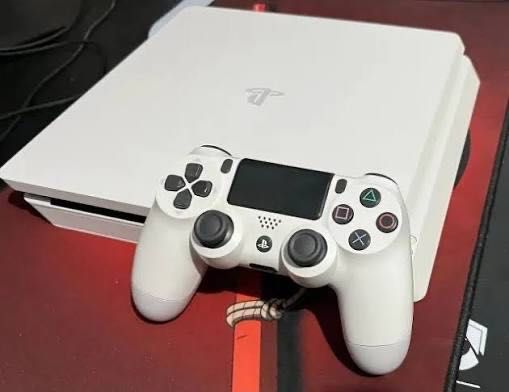 Playstation 4 usado em ótimas condições