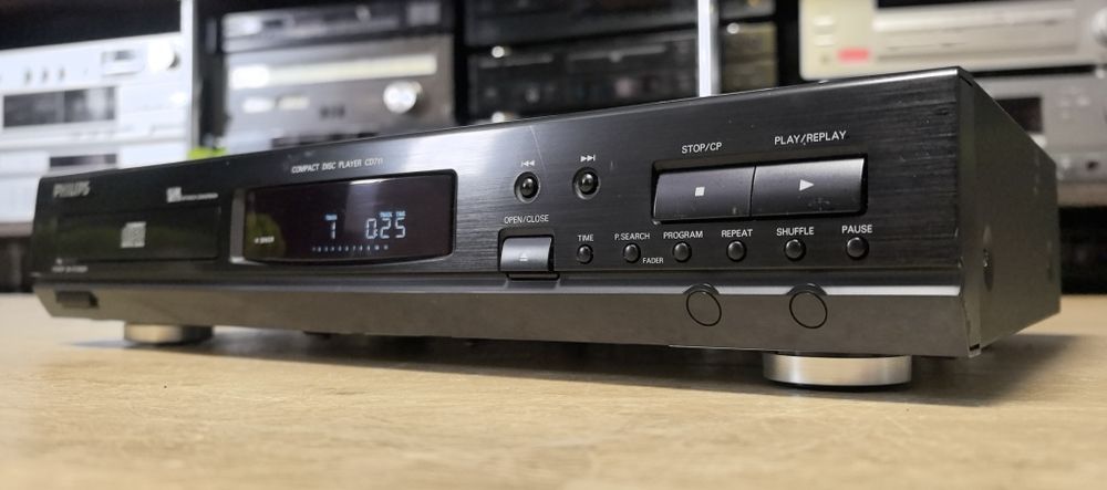 CD-програвач Philips CD 711
