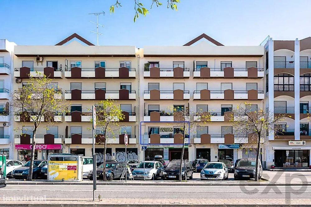 Apartamento T2 em Olhão com varanda e terraço coberto | Excelente loca — Olhão, Faro