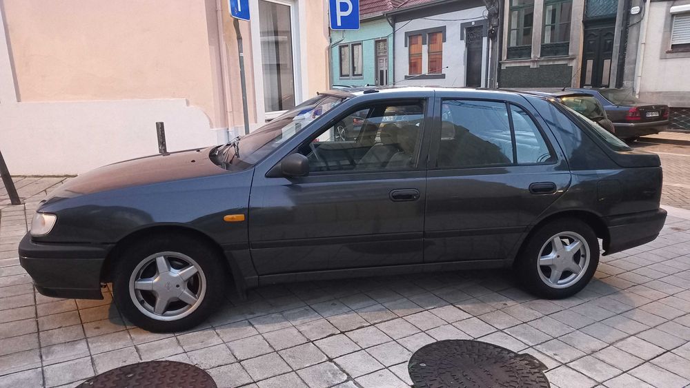 Vendo Nissan Sunny de 1995 com 219 mil km