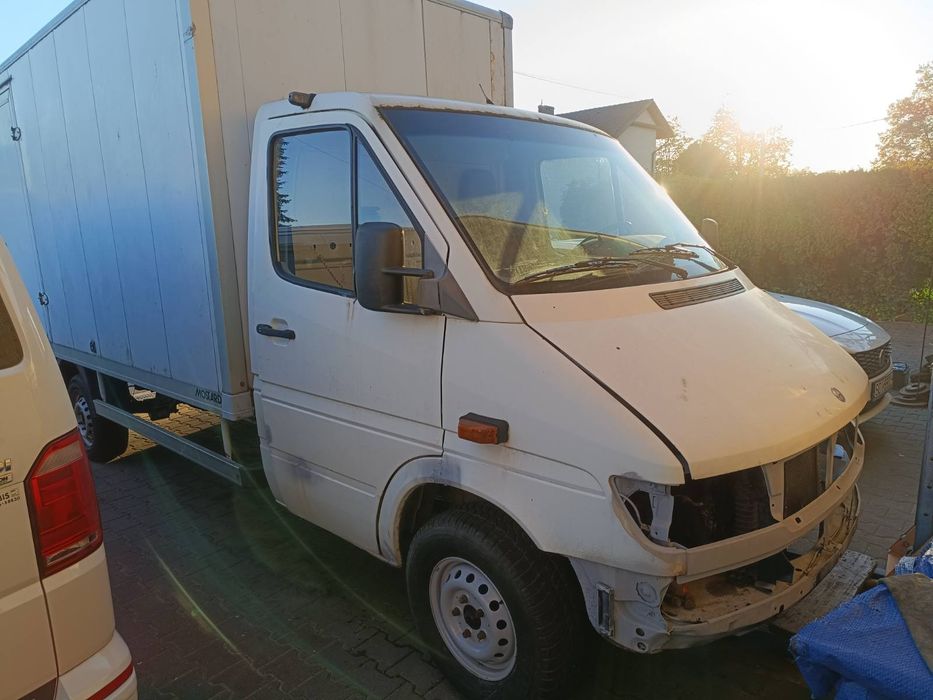 samochód ciężarowy Sprinter 308D