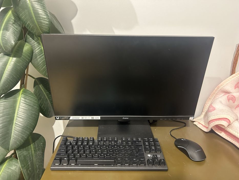 MOCNY ZESTAW gamingowy z monitorem