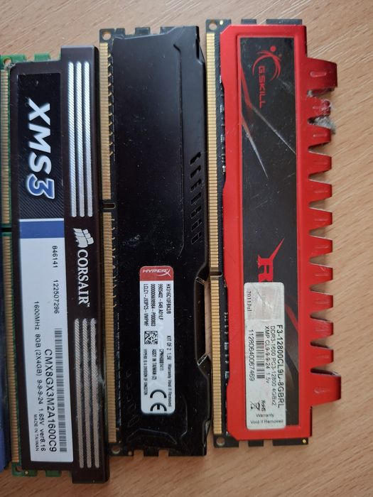 Продам 4 плашки RAM DDR3 4 Gb