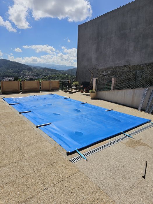 Cobertura de piscina em bom estado (apenas 6 mês de uso) para piscina 3×6 metros