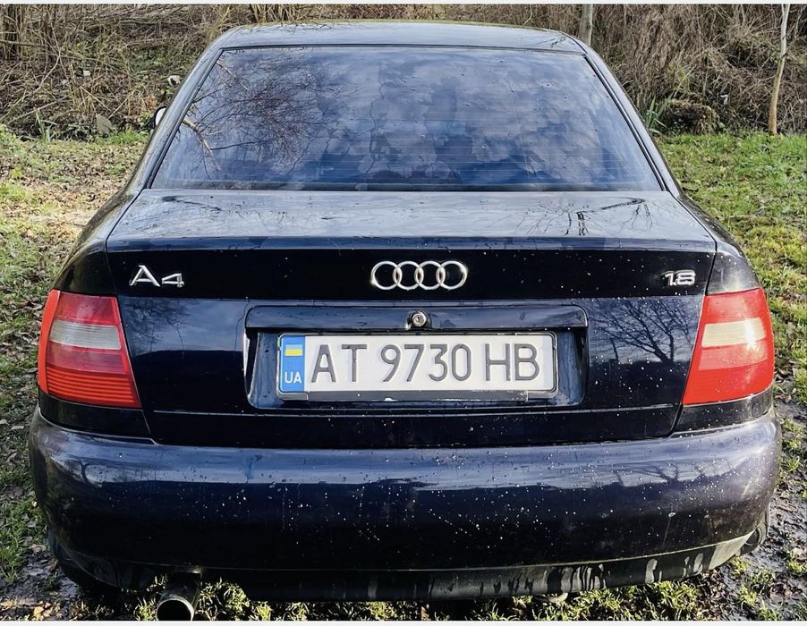 Автомобіль Ауді А4