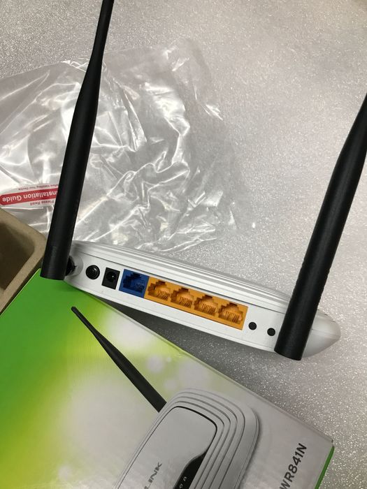 Router TP-LINK wr841n