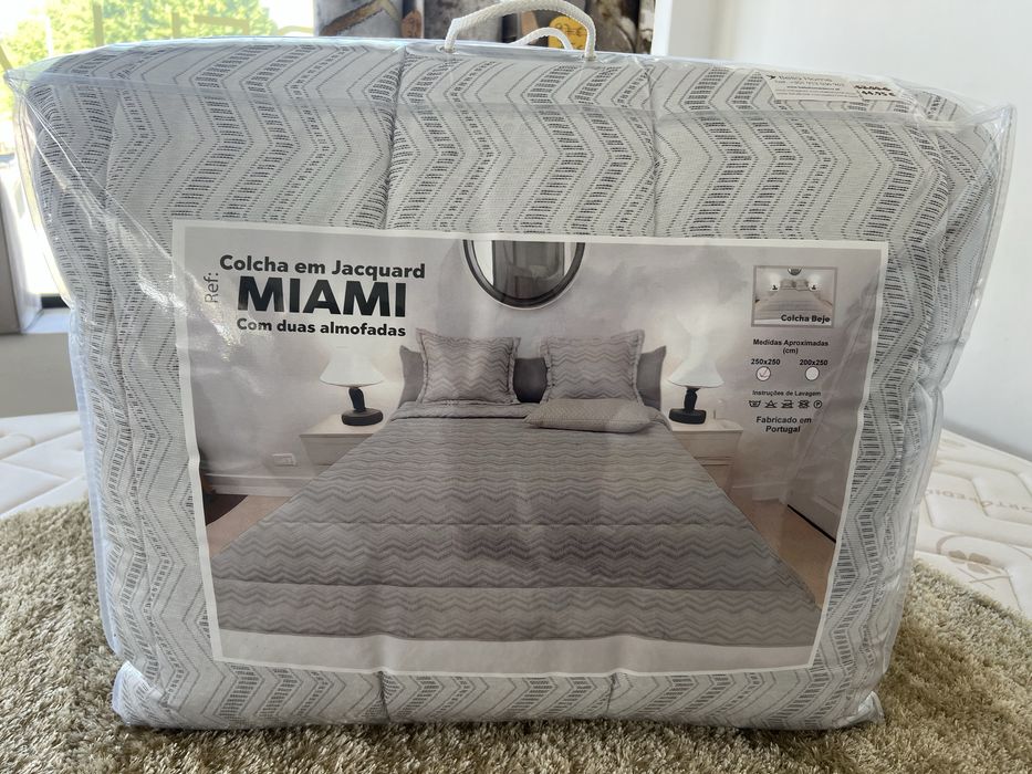 Edredon em jacquard lurex