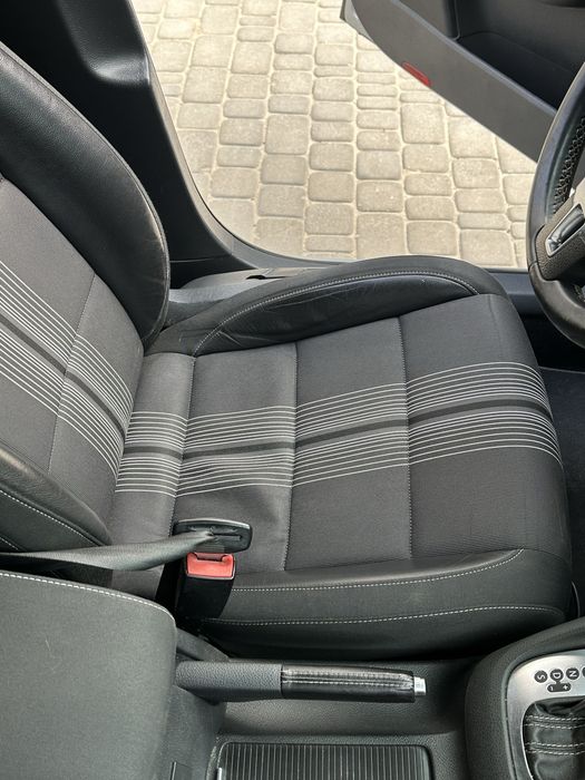 Volkswagen Golf  2013 рік   1.6 TDI Коробка Автомат. Обмін також цікавить.
