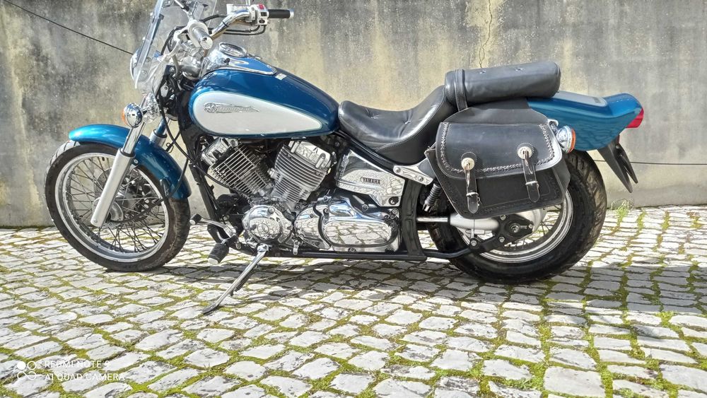 Vendo Yamaha Dragstar XVS 650 com 24000 quilómetros, super bem estimada como mostram as fotos.