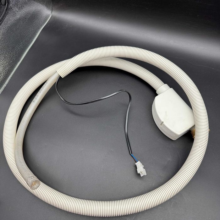 Wąż dopływowy aquastop zmywarki Miele