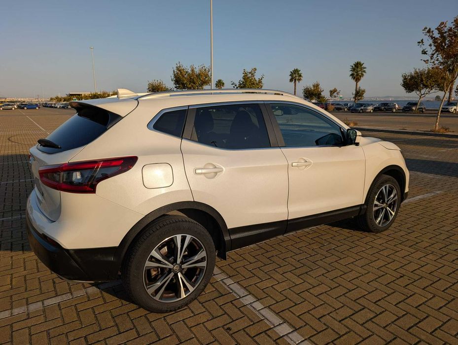Nissan Qashqai 1.6 dCi 130 Tekna SUV Excelente estado geral
