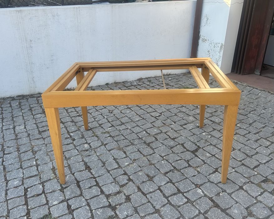 Mesa de Madeira (2Tampos)