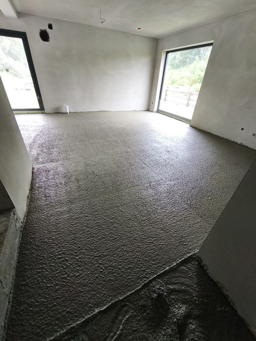 Wylewka anhydrytowa, płynny styropian, pianobeton, styrobeton,