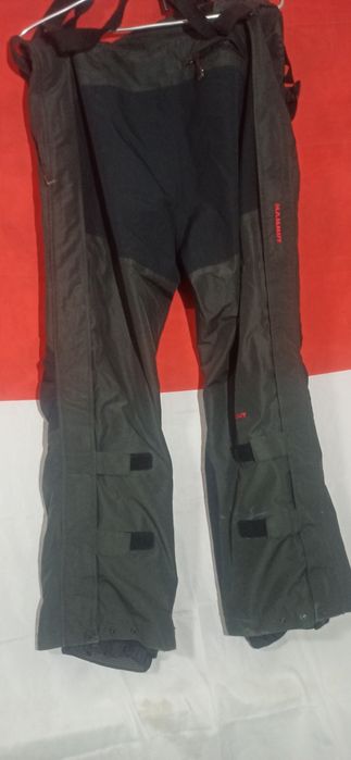 Мужские трекинговыелыжные брюки MAMMUT  Extreme Gor-Tex раз.46-52.