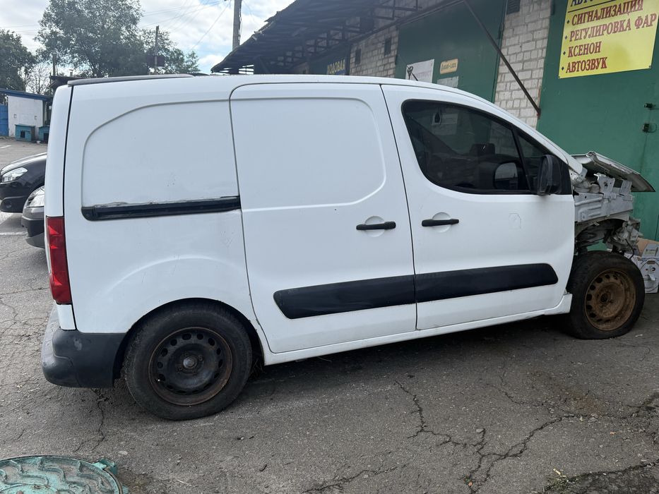Продам Peugeot Partner 2011