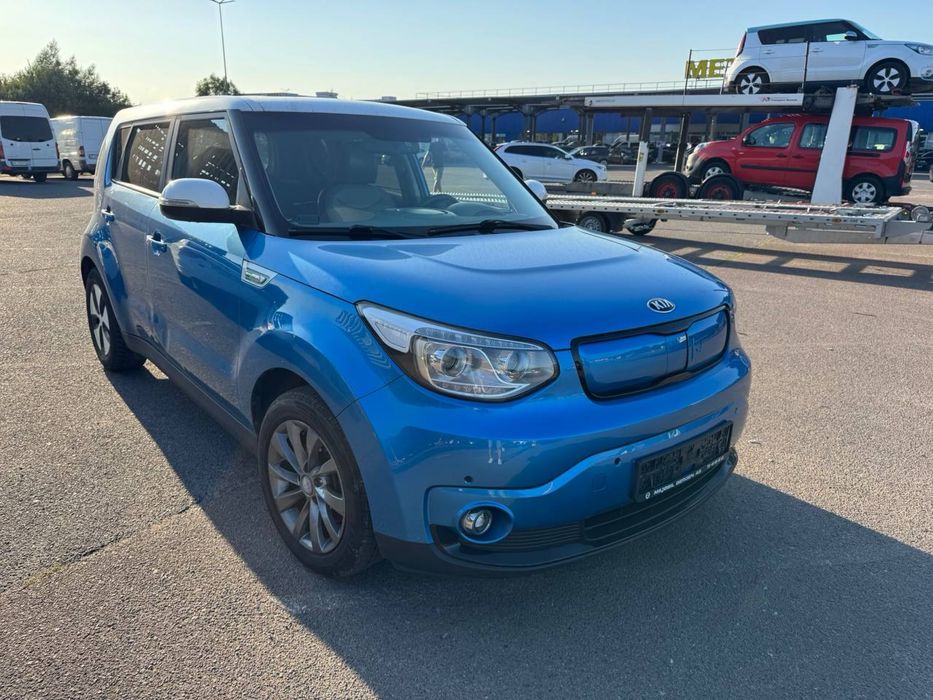 Kia soull аренда.  42кВт