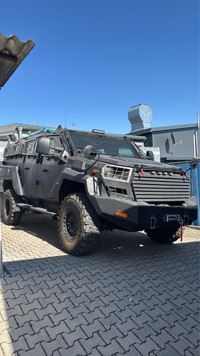 Zodiac Lynx  (Ford F550 шассі)