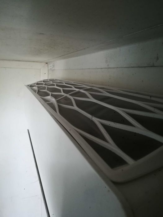 Ar Condicionado LG 18000BTUs - COMO NOVO