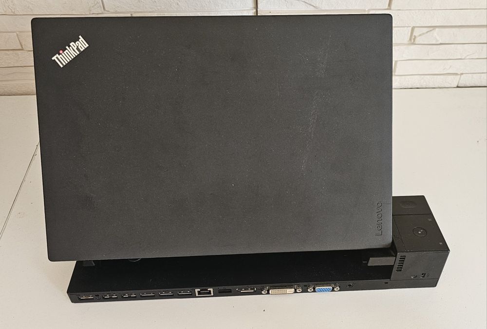 Laptop Lenovo x270 podświetlana klawiatura