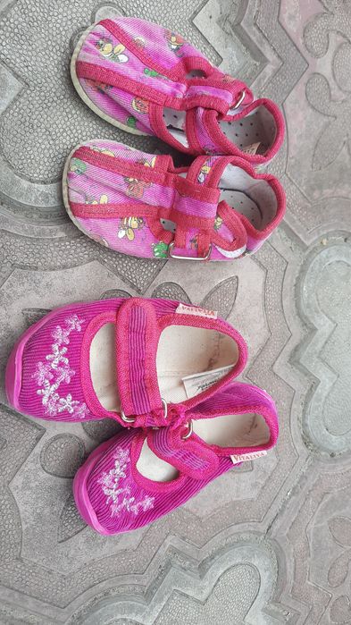 Босоножки,кросовки,шлепки на годик-1,5,для девочки