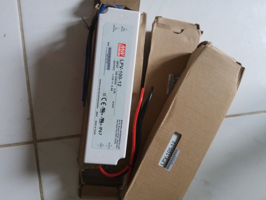 Блок питания герматичний Well LPV100-12