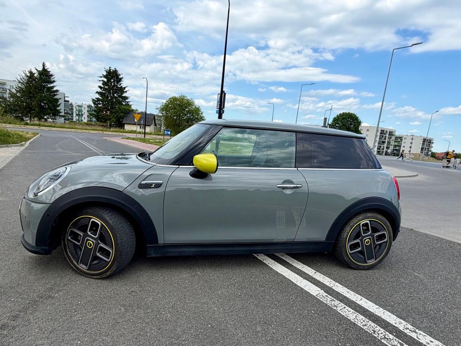 MINI Cooper SE  elektryk 2021  Pakiet S Bogate wyposażenie