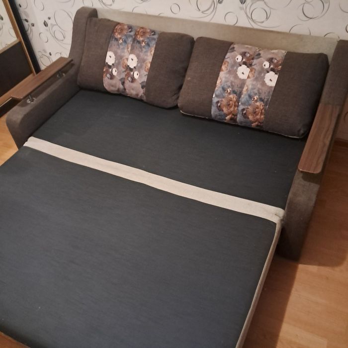 Продам диван книжка 160×200 бу