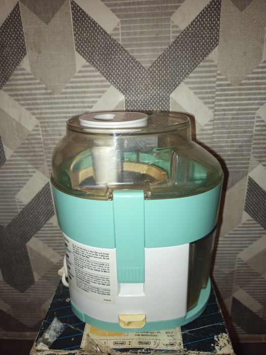 Продам Соковыжималкау