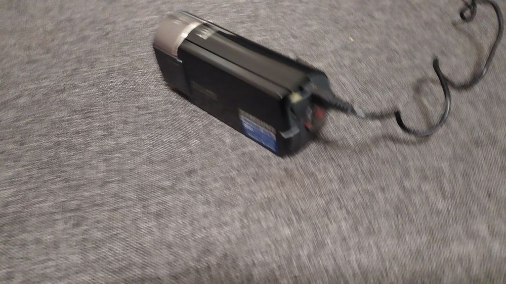 Видеокамера Samsung HMX-Q10BP ( минивидеокамера )