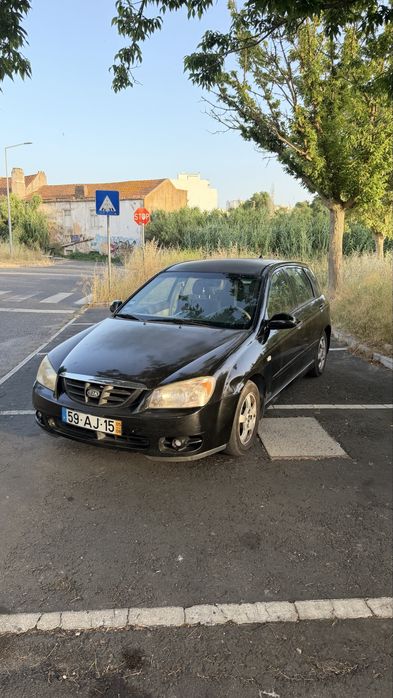 Kia cerato 1.5 crdi