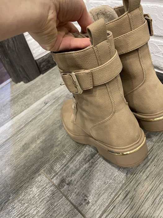 Чоботи жіночі осінні