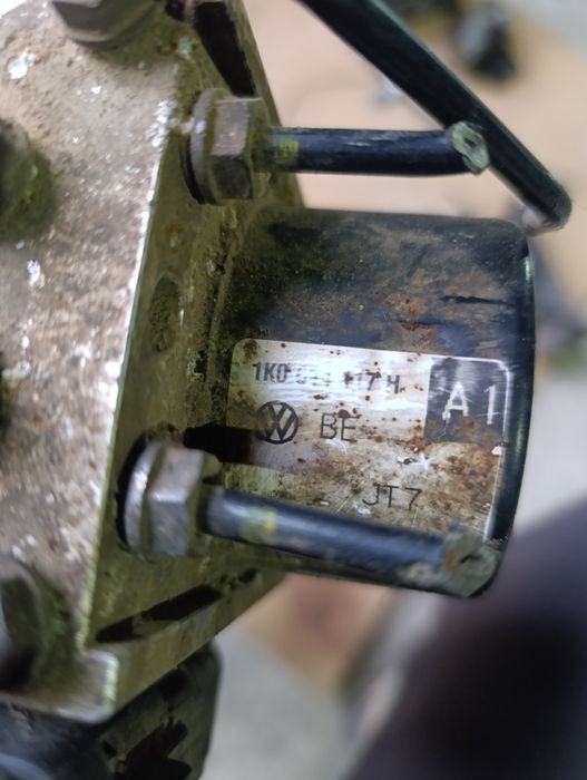 Блок АБС VW Caddy Touran Golf 5 Jetta. Skoda Octavia A5 Оригинал