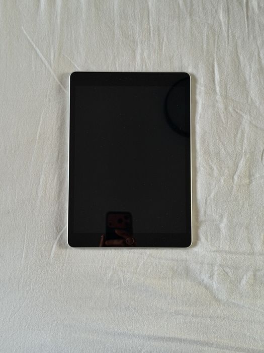 iPad (9th generation) w wersji 64 GB, Wi-Fi.