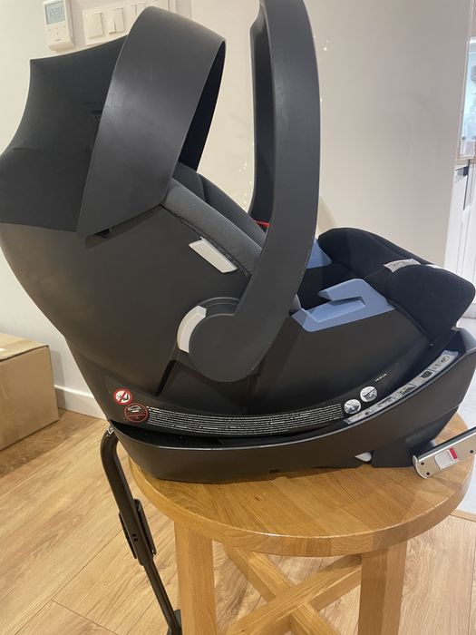 Nosidełko Cybex Aton z baza ISOFIX  stan bdb