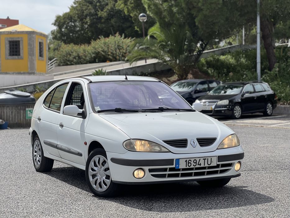 Renault Megane 1.9DCi A/C - 2002