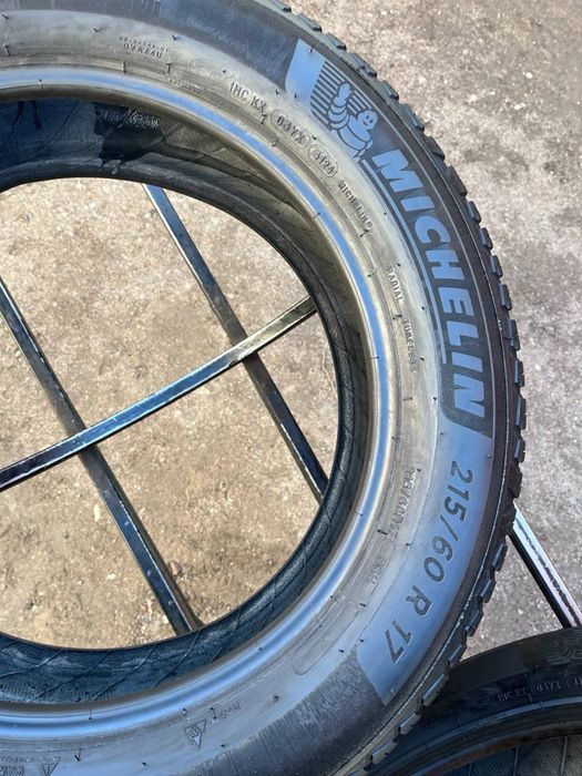 Шины бу 215 60 R 17 Michelin crossclimate 2 всесезон комплект