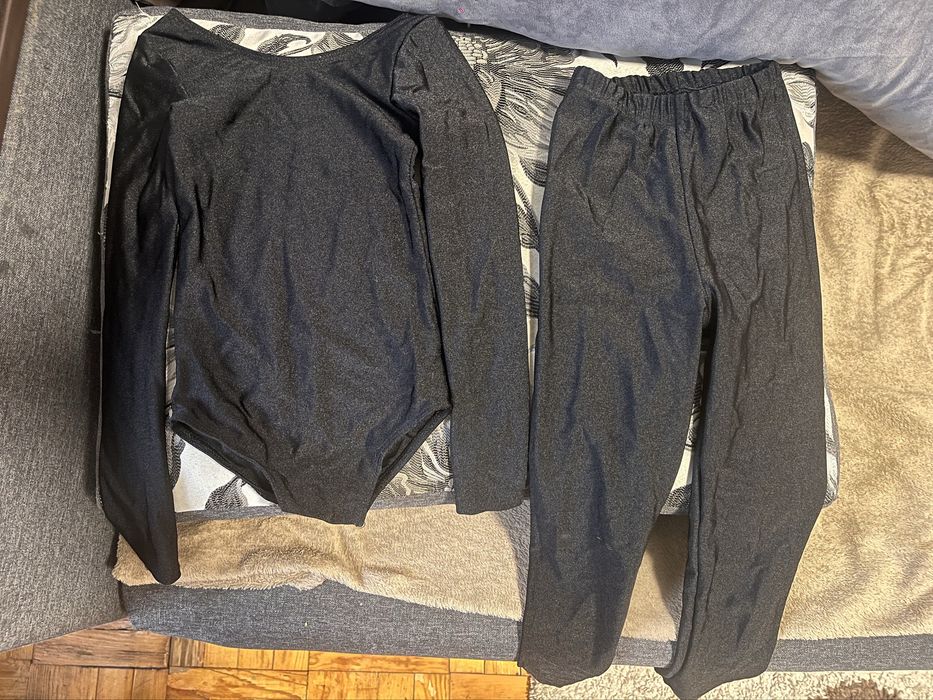 Продам комплект для танців