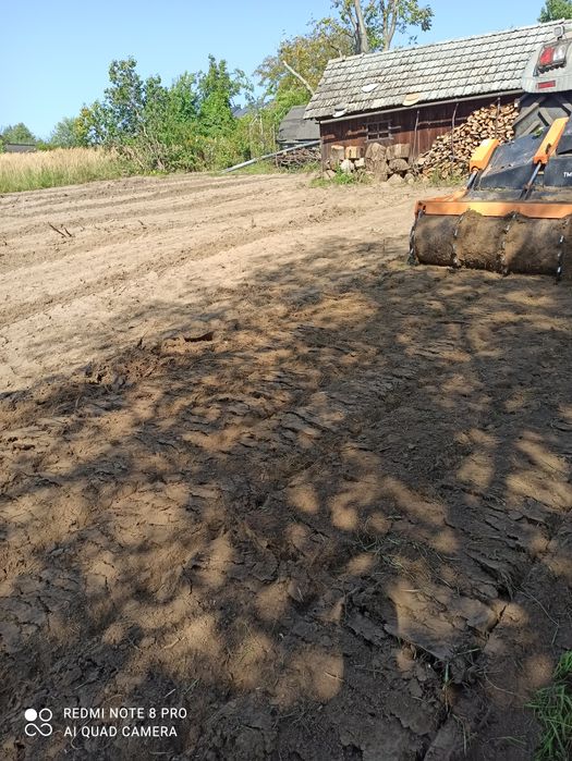 Wycinka drzew/frezowanie pni/mulczer leśny