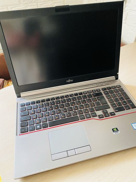 Продам ігровий ноутбук Fujitsu Celsius H760