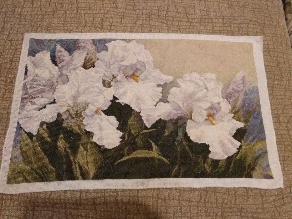 продам вишиті картини