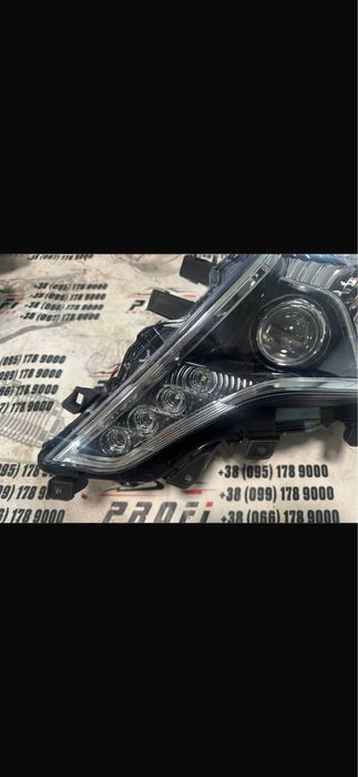 Ліва фара Toyota Land Cruiser Prado 150 (2009–2016 рр.)