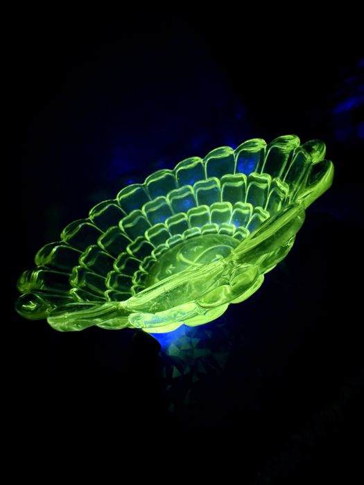 Sprzedam szklo stare