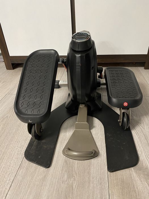 Trenażer eliptyczny