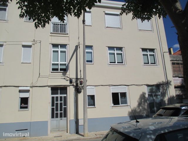 Apartamento T4 na Alameda da Conchada