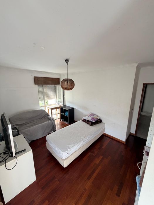 Quarto para arrendar