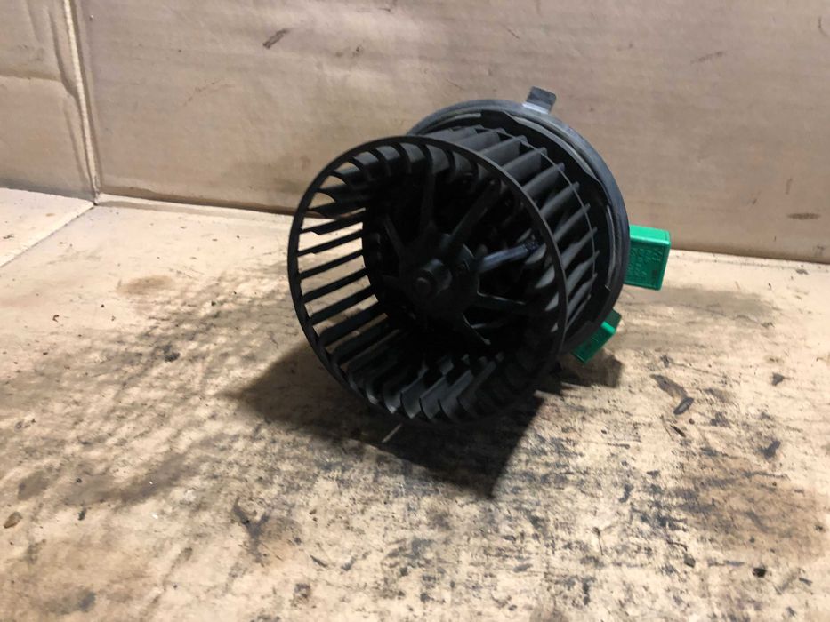 Моторчик печки Форд Ford Транзит 2000-2006