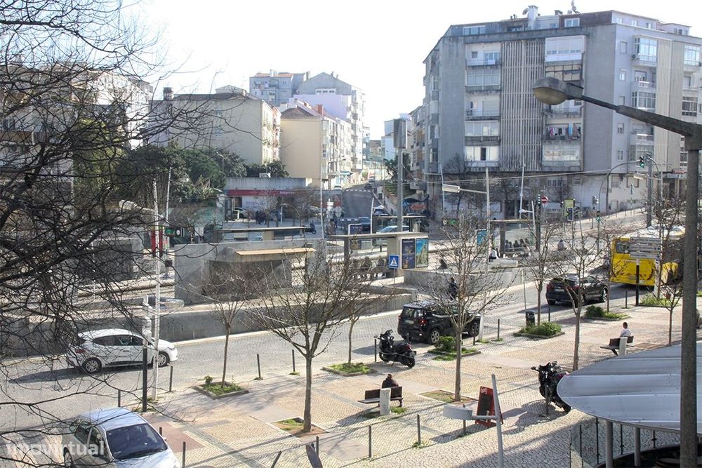 Consultório Médico >=T10 Venda em Almada, Cova da Piedade, Pragal e Ca